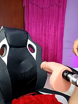 LunaaRosse live sex cam