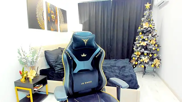 RedLipse's cam snapshot