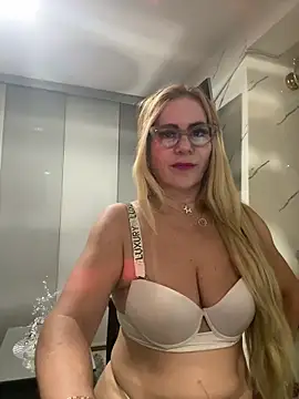 LARIANA_RIVERA23 live sex cam