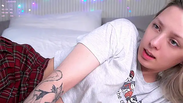 EngelFugler's cam snapshot