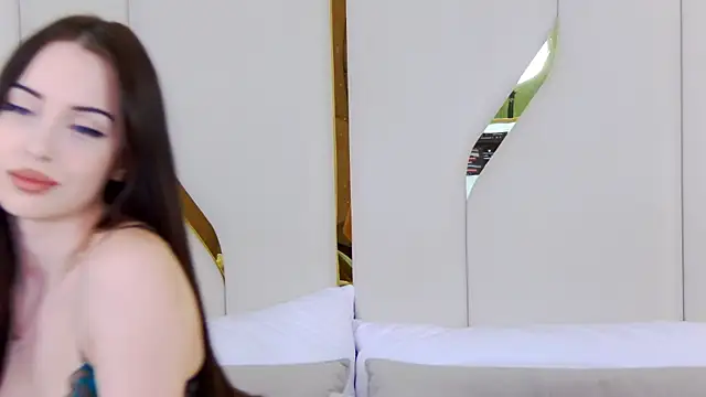 Betty_Bridge's cam snapshot