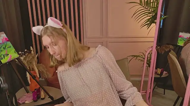 AsyaLumi's cam snapshot