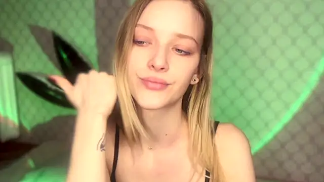 Evvie_Summn1 live sex cam