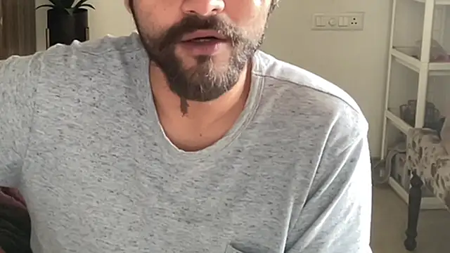 MakeMeAwareAah's cam snapshot