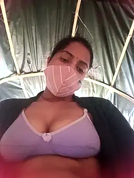 Poonam8080 live sex cam