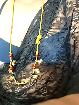 gaurika18's cam snapshot