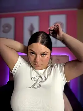 Megaan__More's cam snapshot