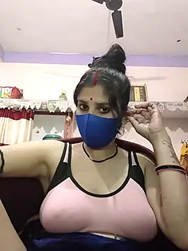 Maahi-Queen live sex cam