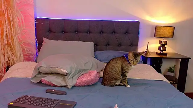 Rouse_Hilton live sex cam