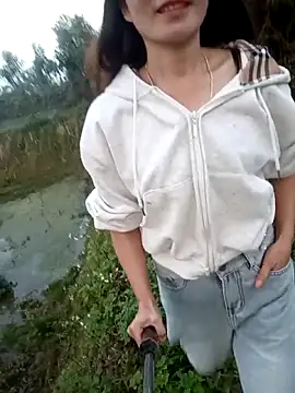 honeyverifiable's cam snapshot