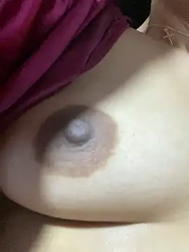 Melanyprada live sex cam