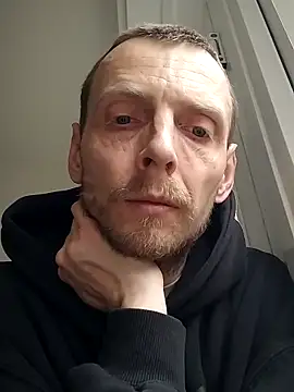 CrookedBunk3527 live sex cam