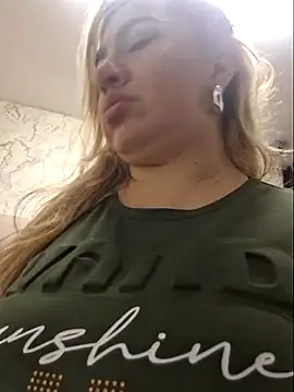 laura_bassi's cam snapshot