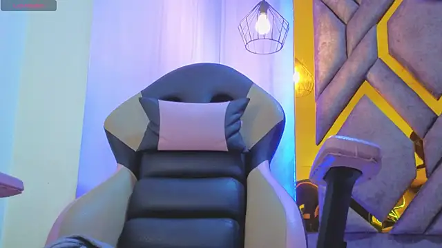 Addyy_02's cam snapshot