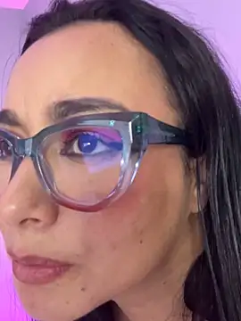 sharon_leone26's cam snapshot