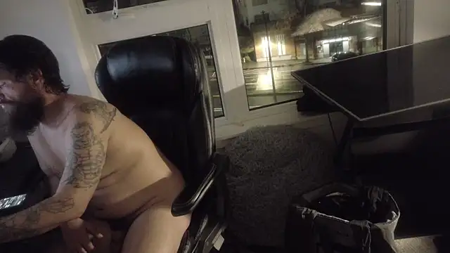 Armyexhibitionistvet's cam snapshot