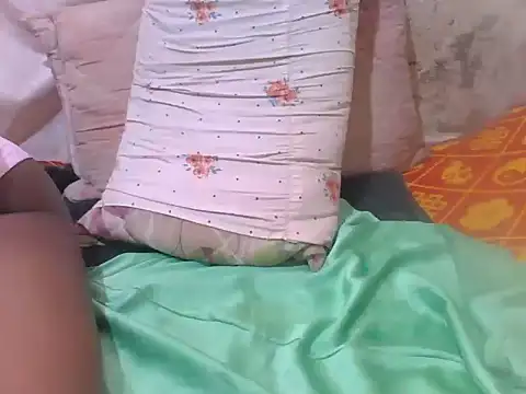 Honeyme24's cam snapshot