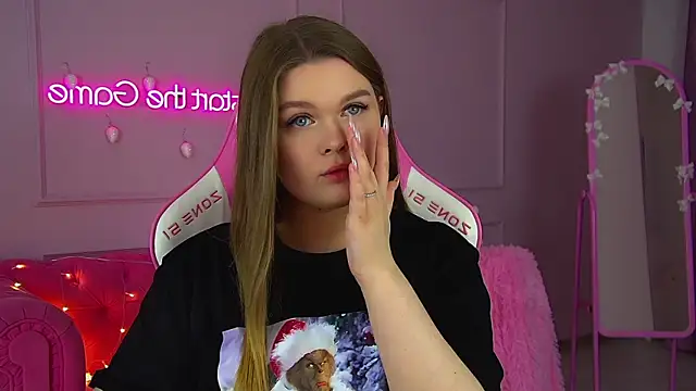 CrystalLyons's cam snapshot