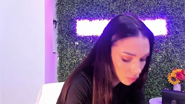 realhotfallingdevil's cam snapshot