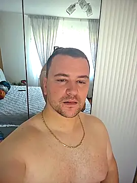 KarlosCarutox live sex cam