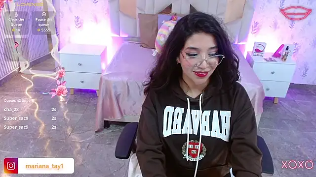 MARIANA_TAY1's cam snapshot