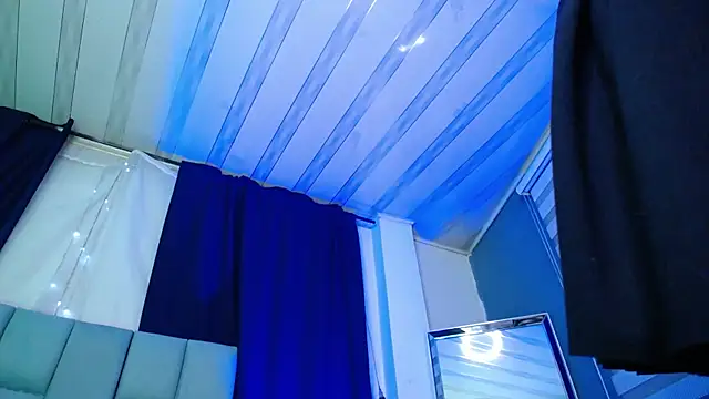 Emilyy05_'s cam snapshot