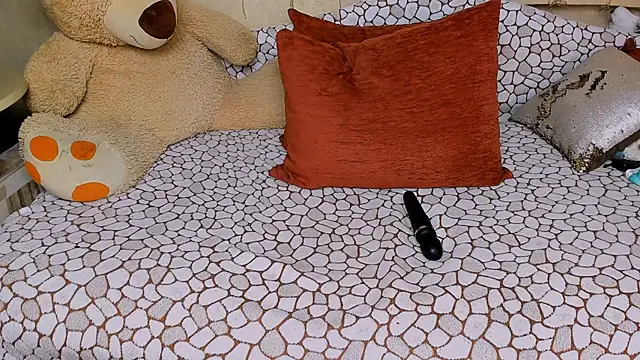 Amberhotqueen live sex cam