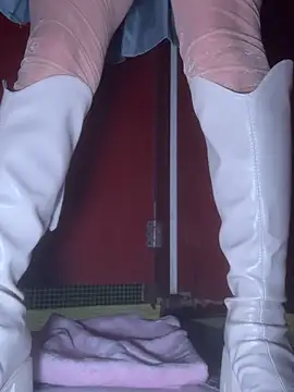 luna-sisi's cam snapshot