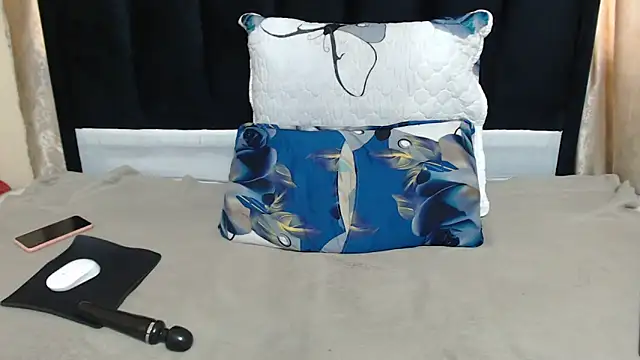 busttyebony11's cam snapshot