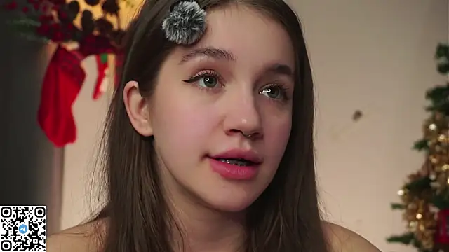 AmiLewis's cam snapshot