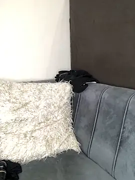 Nicole_Liam_'s cam snapshot