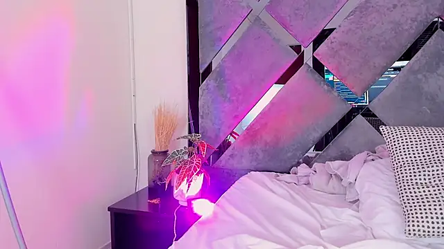 luciagray1's cam snapshot