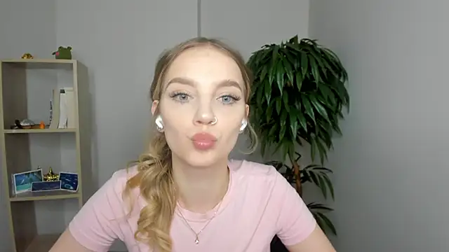 TonaSaether's cam snapshot