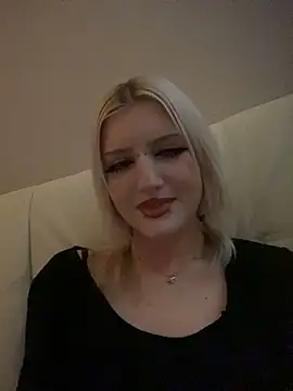 kris_tinika's cam snapshot