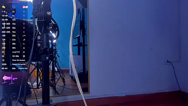 Leo_Savage_ live sex cam