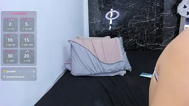 Chanel-munoz live sex cam