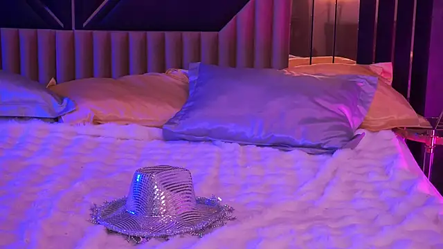 CoolTatis's cam snapshot