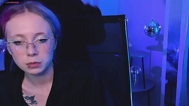 AveAngela's cam snapshot