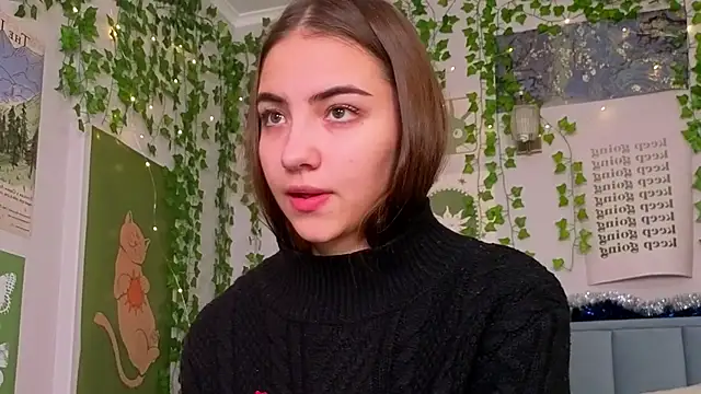 Fit_Brunette_'s cam snapshot