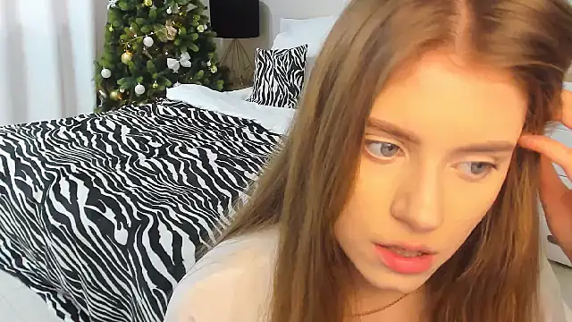 Erica_Kiss's cam snapshot