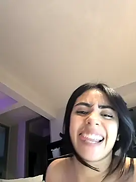 Sara-215's cam snapshot