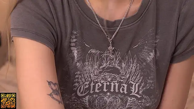 norakisses live sex cam