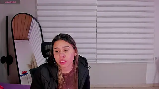 Rachell_criss's cam snapshot