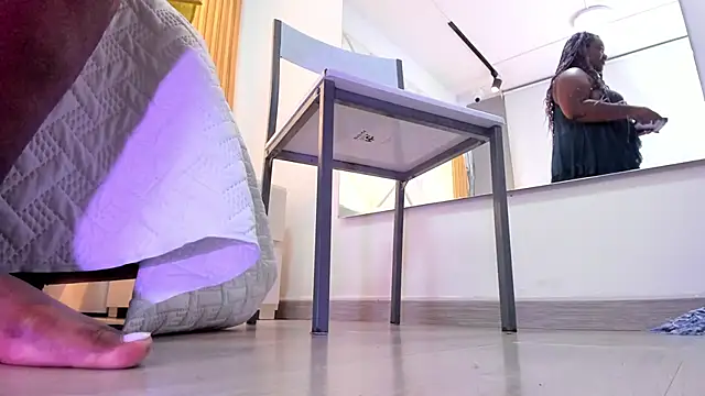 EmmaBrantt's cam snapshot