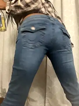 LeBimbo's cam snapshot