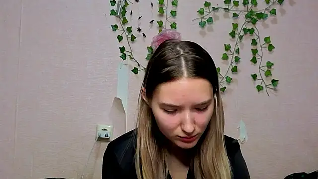 _kikiclark__'s cam snapshot