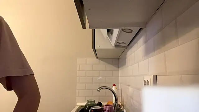 CyberAIice's cam snapshot