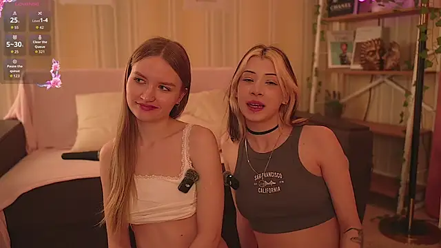 Winaria live sex cam