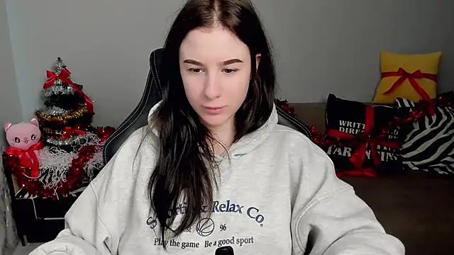 MoonShineShine's cam snapshot