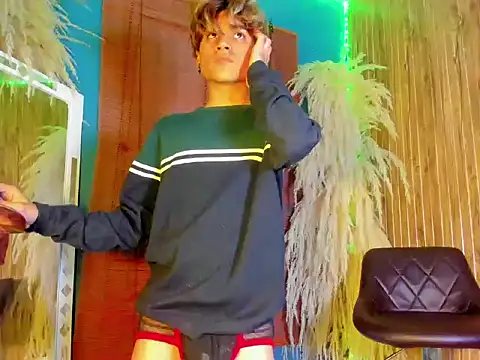 Leo_Glow live sex cam